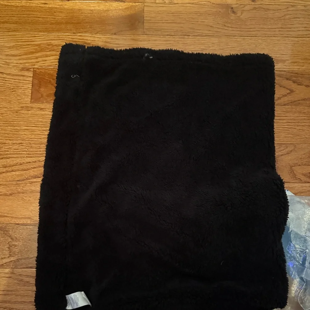 Alo Scarf Neck Warmer‎ Black.